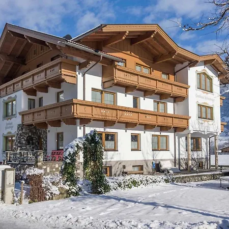 Гостьовий будинок Gaestehaus Schneeberger