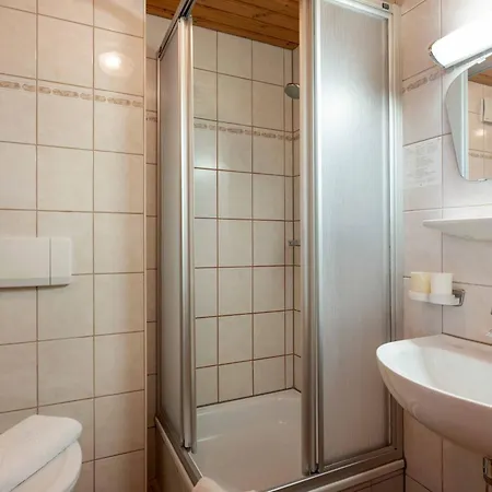 Gaestehaus Schneeberger 2* Майргофен